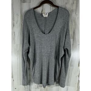 PPLA Clothing Womens Sweater Size Medium Shirt Heather Gray Scoop Neck
